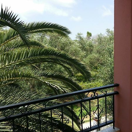 קאבוס Villa Helena מראה חיצוני תמונה