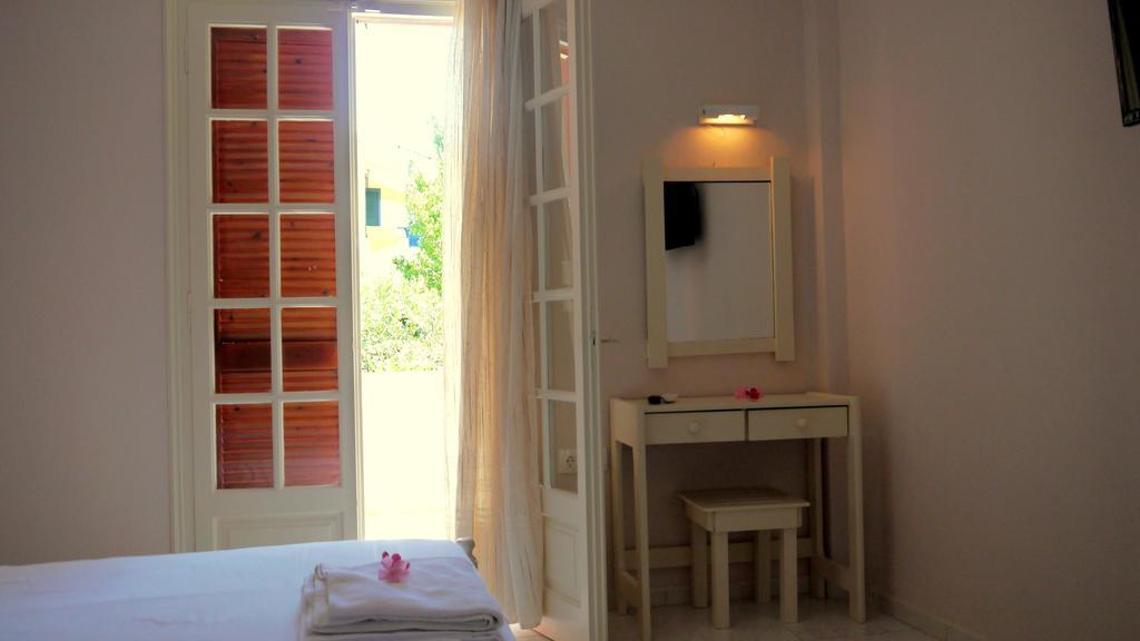 קאבוס Villa Helena חדר תמונה