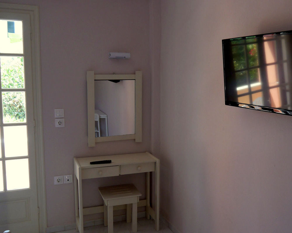 קאבוס Villa Helena מראה חיצוני תמונה