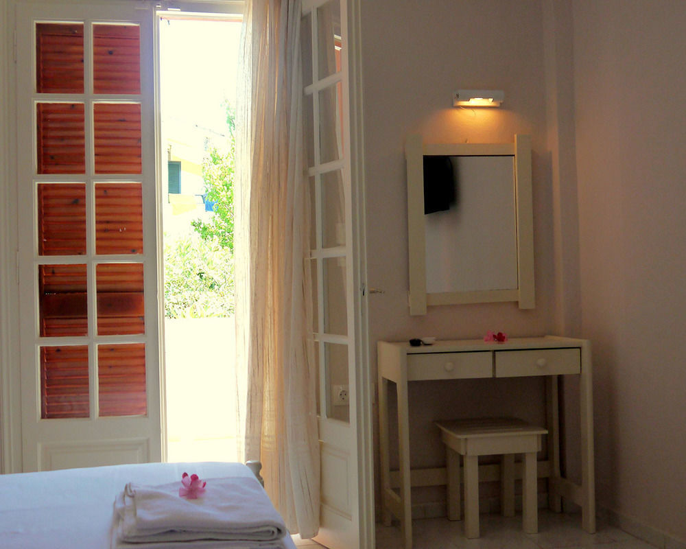 קאבוס Villa Helena מראה חיצוני תמונה