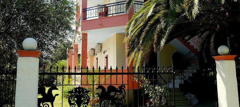 קאבוס Villa Helena מראה חיצוני תמונה