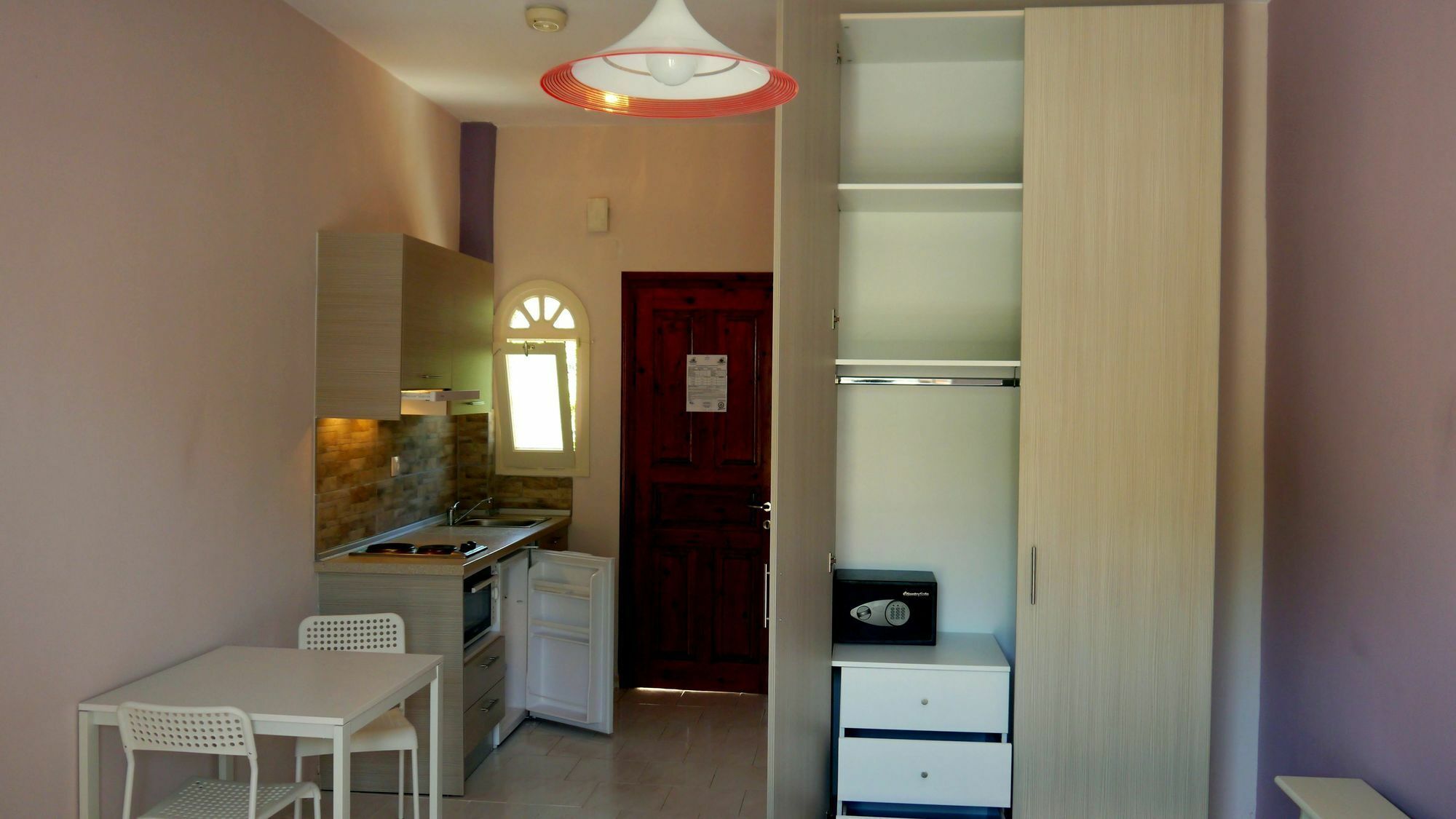 קאבוס Villa Helena מראה חיצוני תמונה